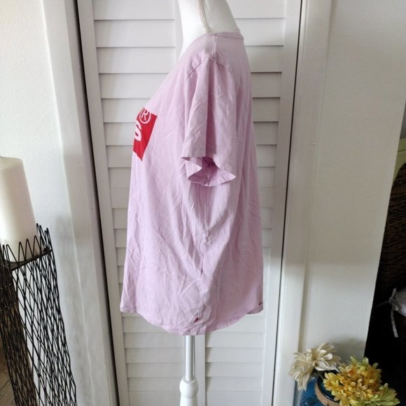 LEVI'S pink t-shirt with graphics red logo on front short sleeve sz 1X - Picture 4 of 7